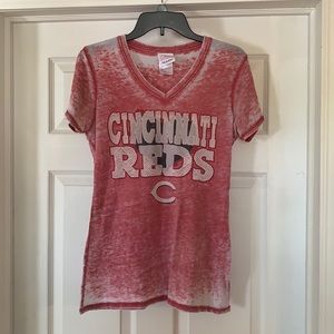 CINCINNATI REDS WOMENS FITTED TEE